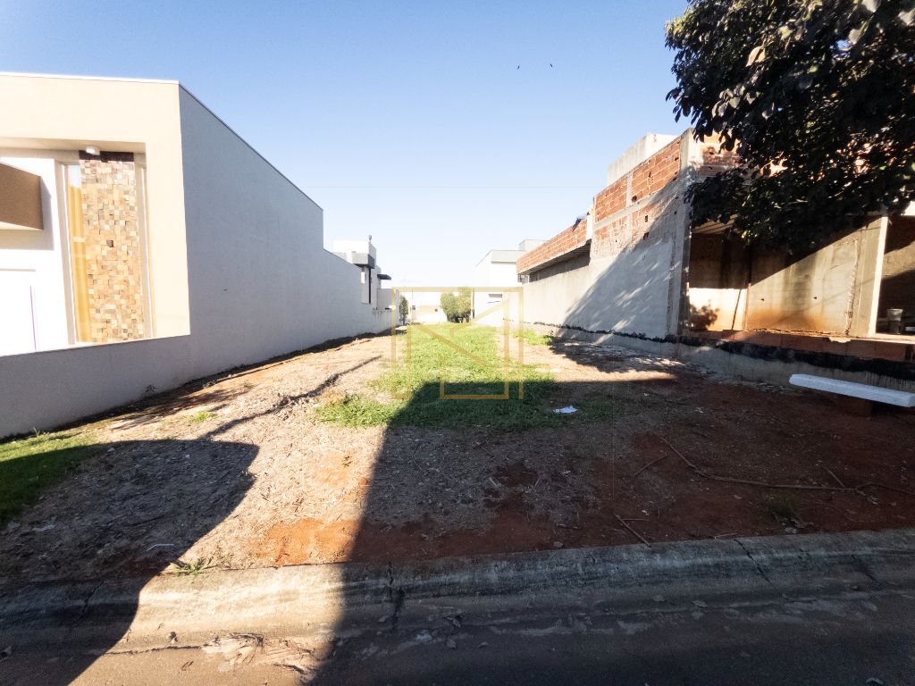 Terrenos à Venda com 250 m2 no Condomínio Jardim do Jatobá