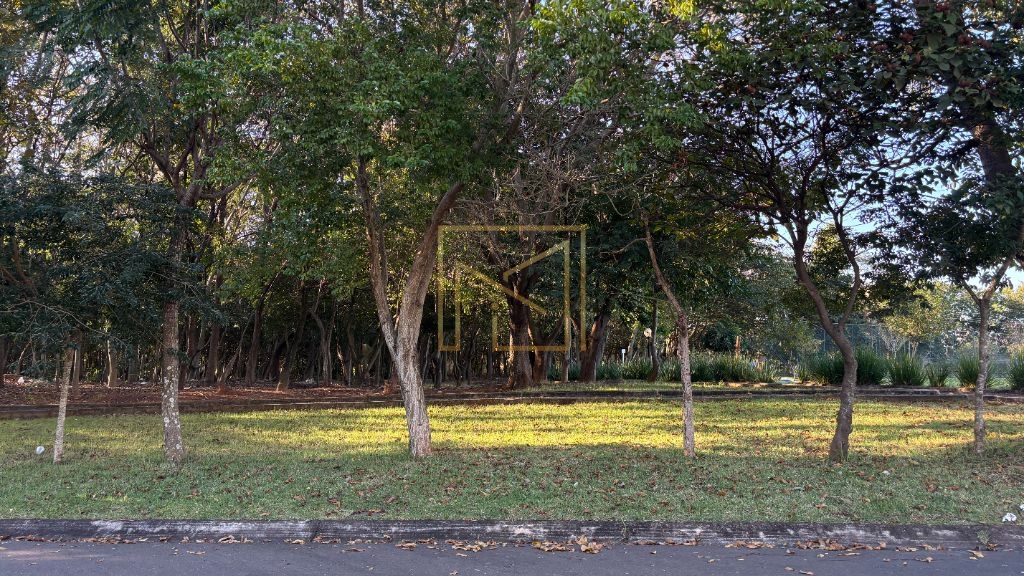 Terrenos à venda com 250 m2 no condomínio jardim do jatobá