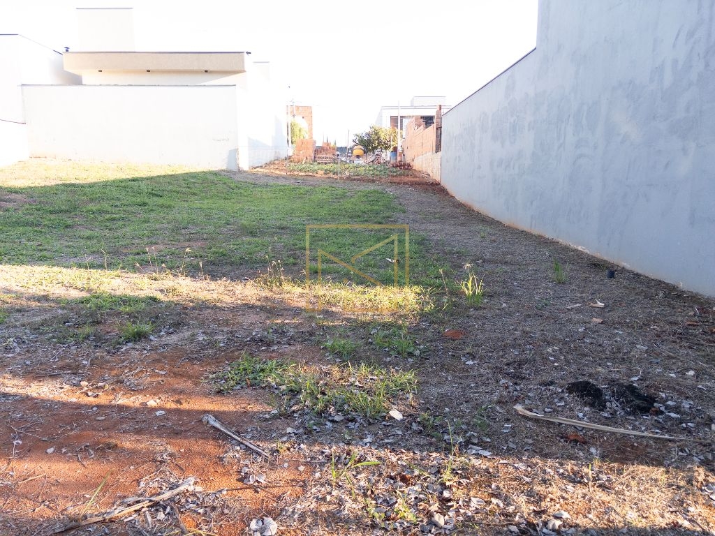 Terrenos à venda com 250 m2 no condomínio jardim do jatobá