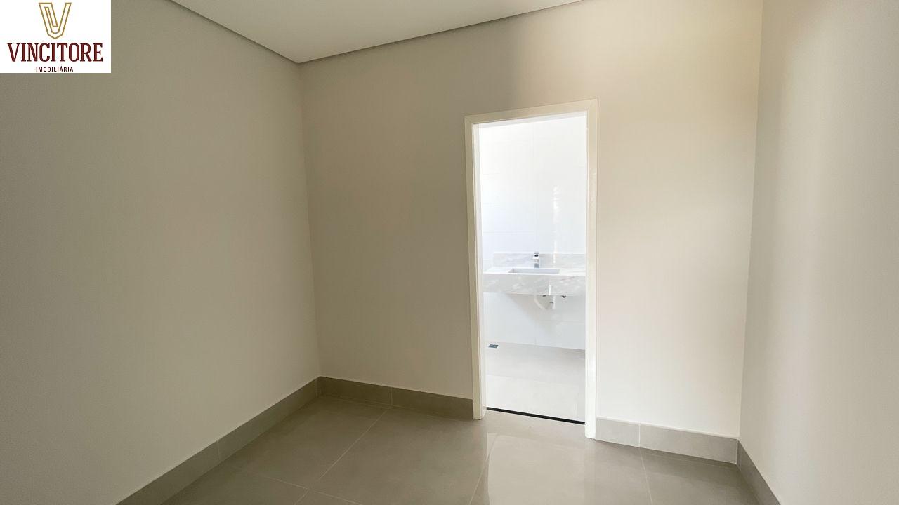 Sobrado moderno no condomínio mais desejado da região