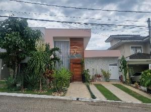 Excelente casa linear no Vale dos Cristais, com ótimo acabamento e piscina com deck - Rogério Domingues Simões