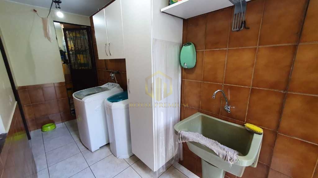 Royal Premium vende ótima casa de 4 quartos no Gama