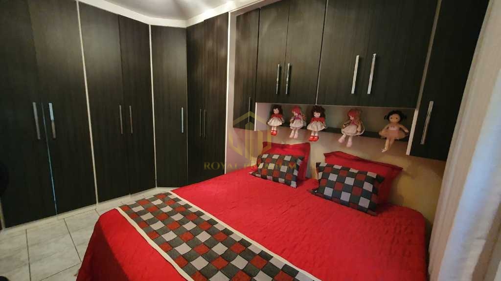 Royal Premium vende ótima casa de 4 quartos no Gama