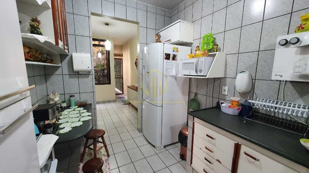 Royal Premium vende ótima casa de 4 quartos no Gama