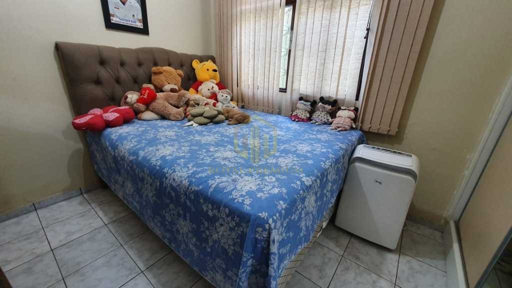 Royal Premium vende ótima casa de 4 quartos no Gama