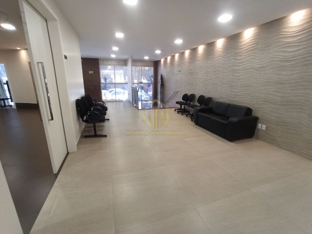 Espaço amplo e moderno: sala comercial em dois andares pront