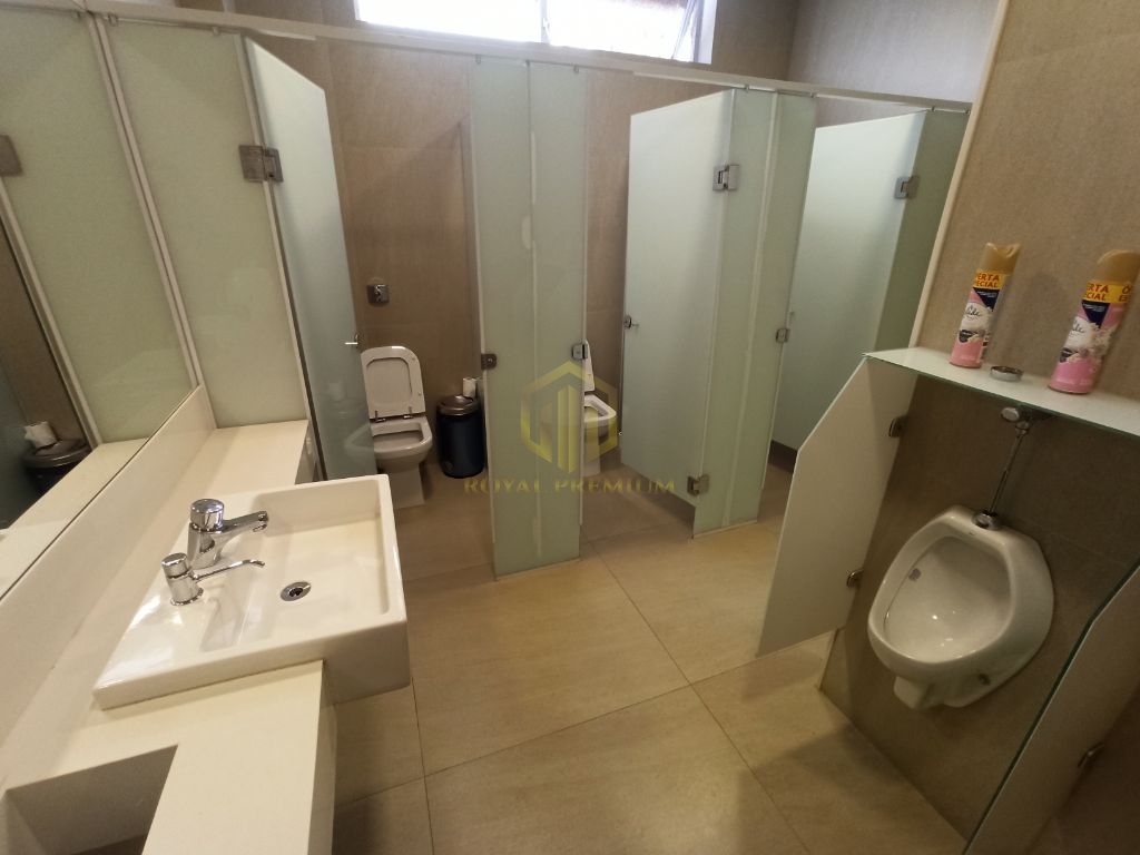Espaço amplo e moderno: Sala Comercial em dois andares pronta para receber sua empresa em localização estratégica no coração Brasília. - foto 46