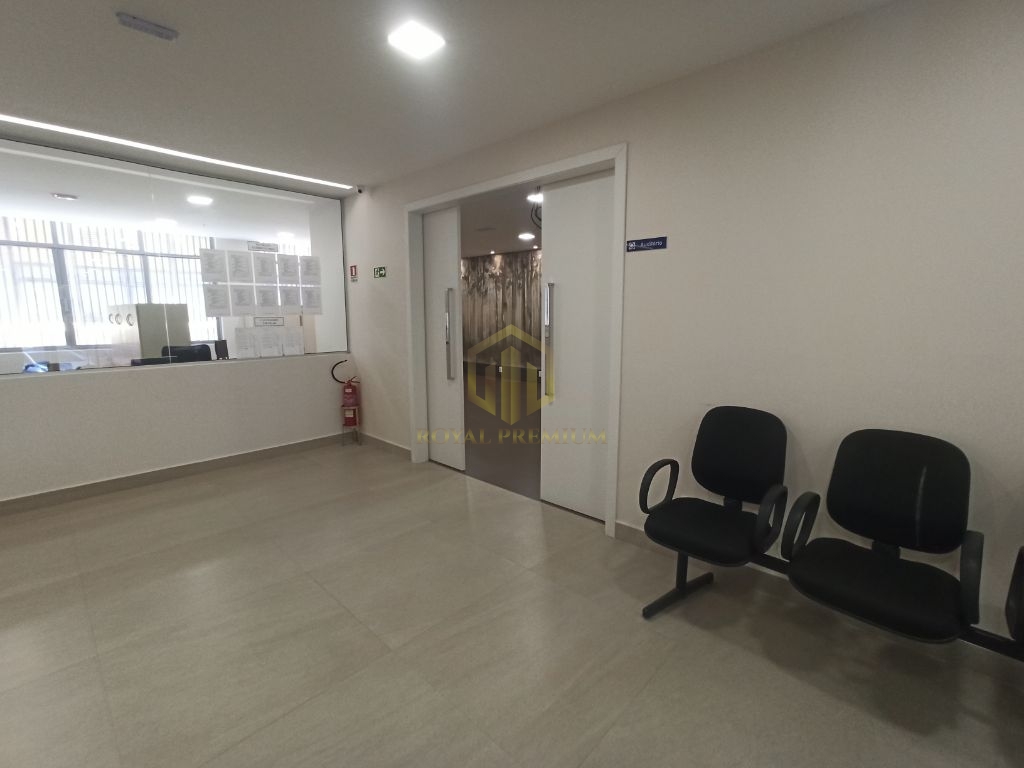 Espaço amplo e moderno: sala comercial em dois andares pront