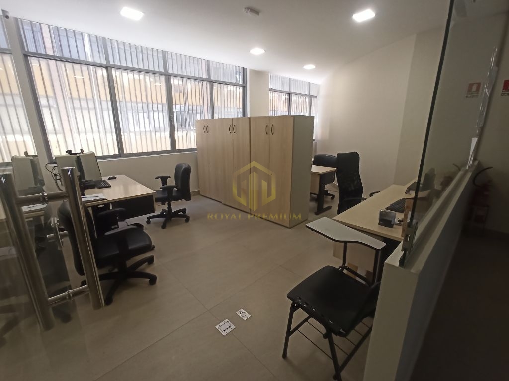 Espaço amplo e moderno: sala comercial em dois andares pront