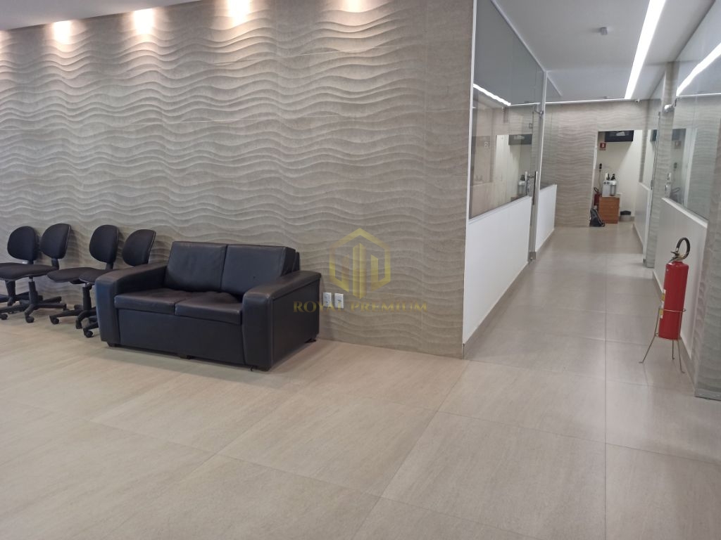 Espaço amplo e moderno: sala comercial em dois andares pront