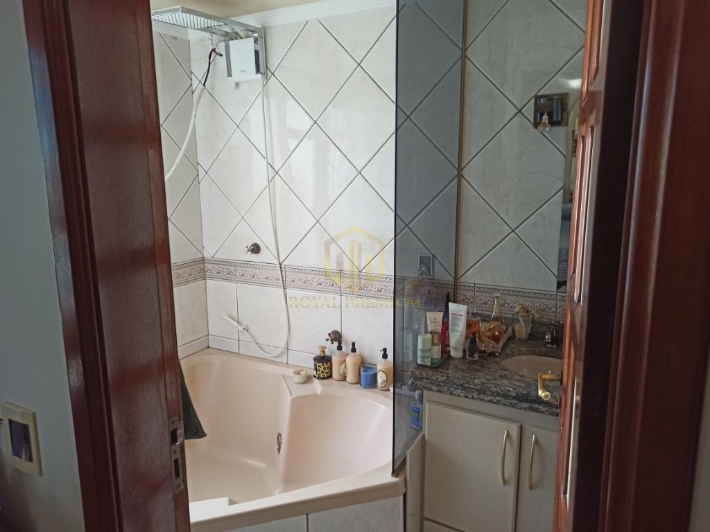 Apartamento de 4 quartos à Venda em Taguatinga Sul