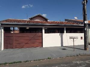 Casa à venda com 3 quartos no Cohab, Américo Brasiliense - Imobiliária São Paulo