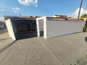 Casa para locação e venda, em Américo Brasiliense - Imobiliária São Paulo