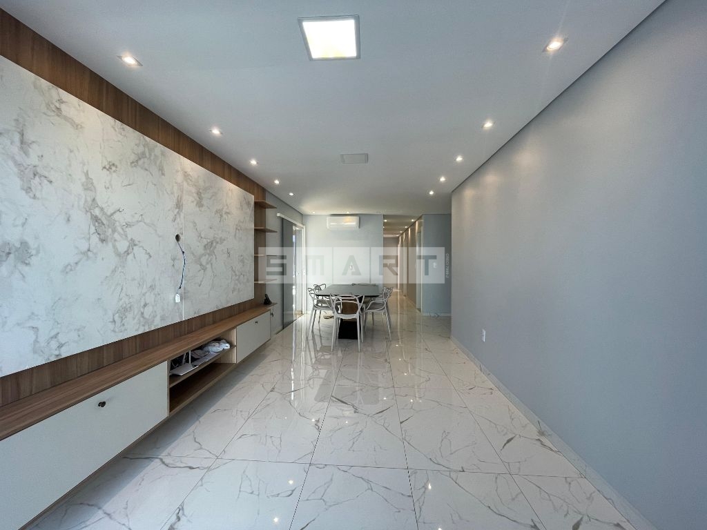 Casa à venda com 3 dormitórios, 2 banheiros, 1 vaga de garagem e 155m² de área privativa no bairro Desbravador