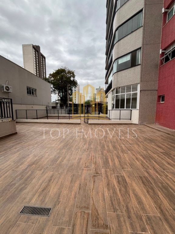 Apartamento Espaçoso 3 Dormitórios com Suíte, Sacada Privativa e Varanda Gourmet com Churrasqueira a Carvão