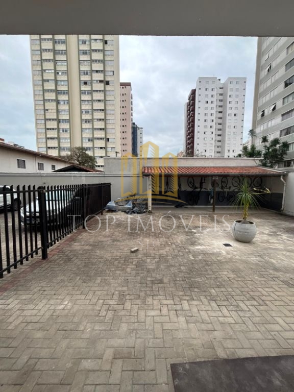 Apartamento Espaçoso 3 Dormitórios com Suíte, Sacada Privativa e Varanda Gourmet com Churrasqueira a Carvão