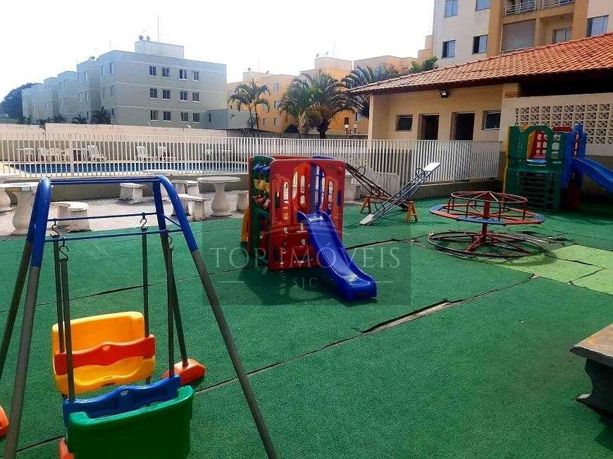 Apartamento de 3 Quartos à Venda no Condomínio Vila Almada
