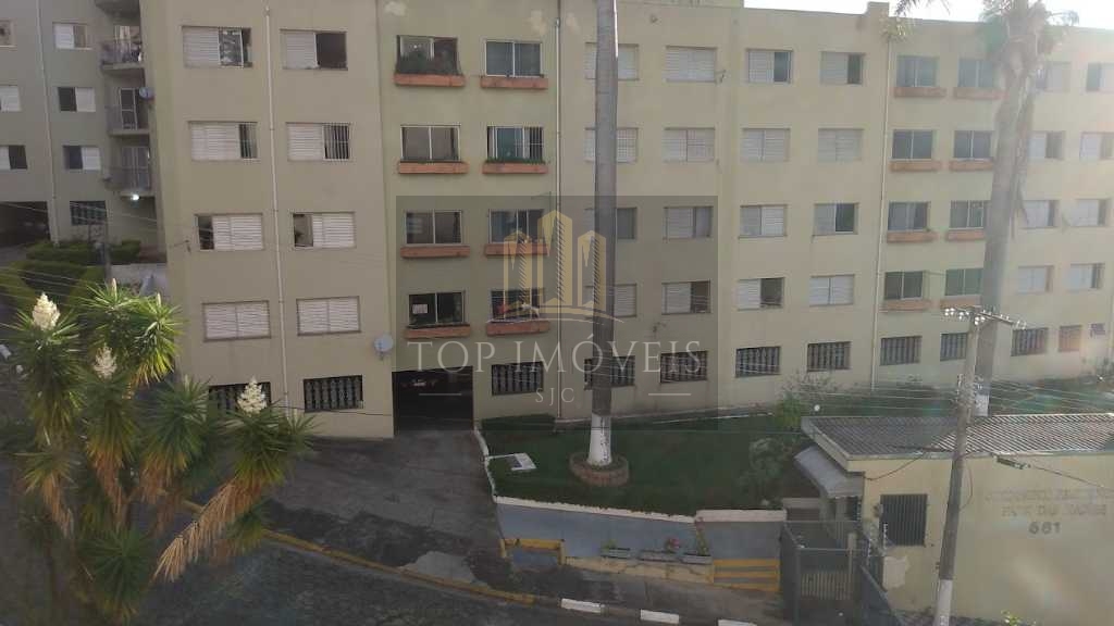 Apartamento com 2 dormitórios à venda no centro de Jacareí