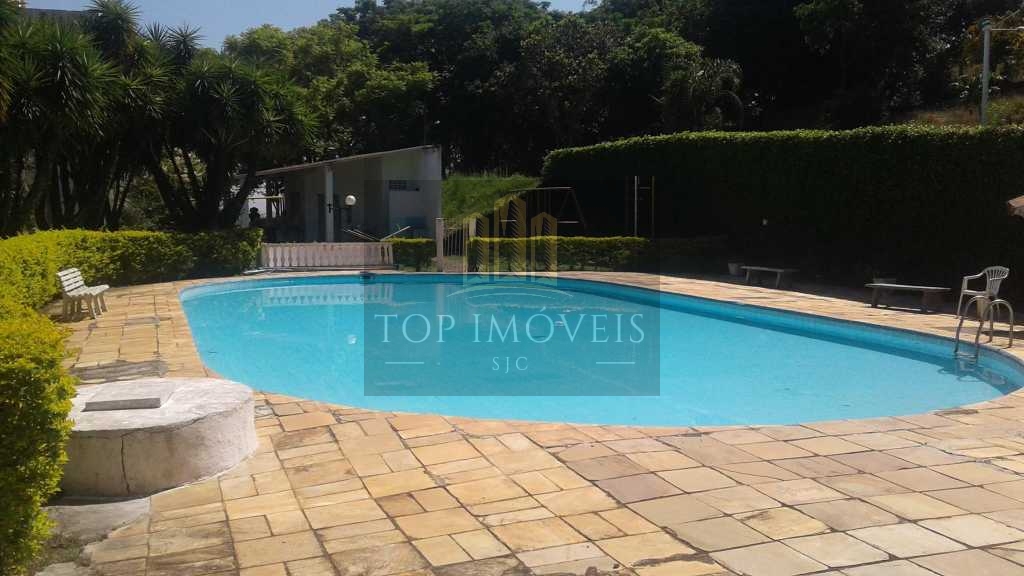 Apartamento com 2 dormitórios à venda no centro de Jacareí