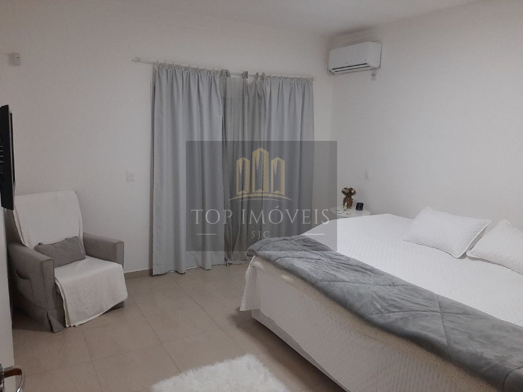 Casa com 4 dormitórios à venda, 210 m² - Villa Branca - Jacareí/SP