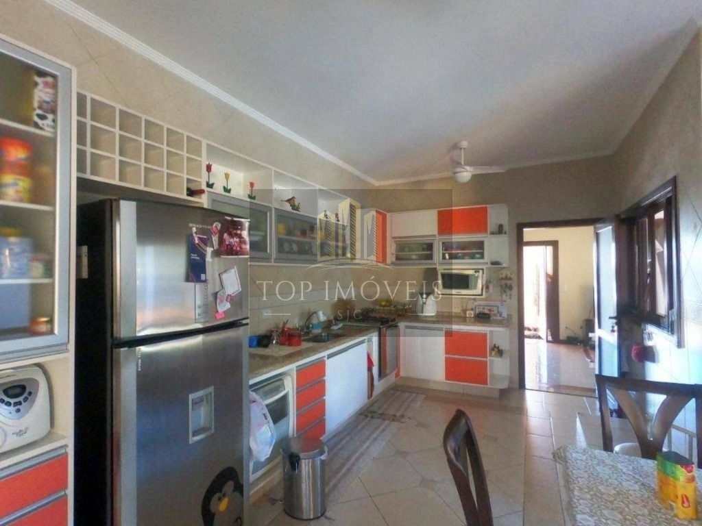Sobrado com 5 dormitórios à venda, 320 m² - Jardim Altos de Santana II - Jacareí/SP