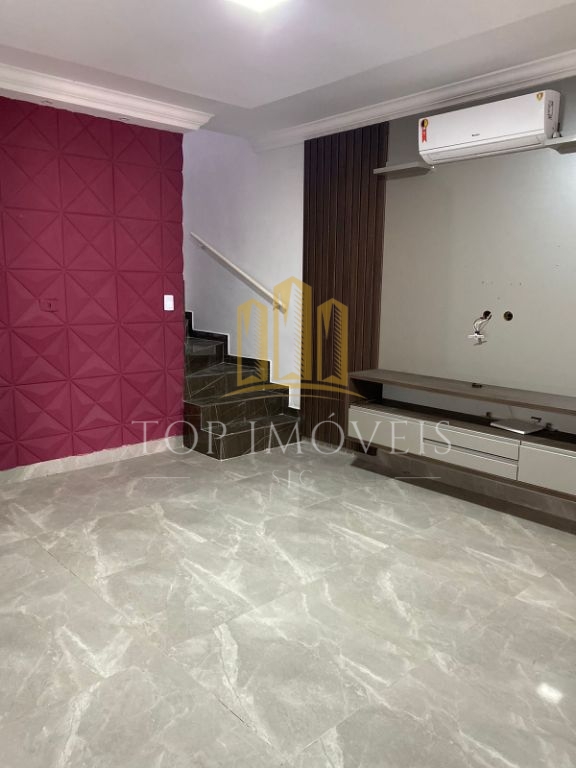 Belíssima casa no portal dos Pássaros