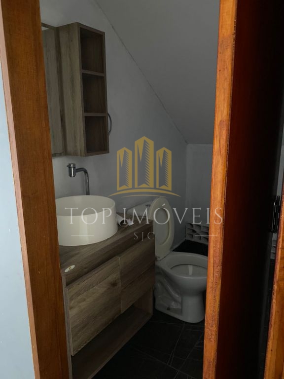 Belíssima casa no portal dos Pássaros