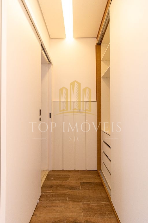 Sobrado em condomínio fechado com 4 Dormitórios, 337m² - Urbanova - São José dos Campos/SP