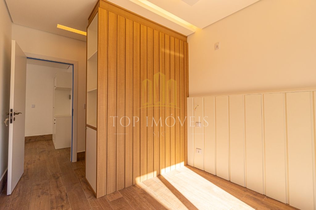Sobrado em condomínio fechado com 4 Dormitórios, 337m² - Urbanova - São José dos Campos/SP