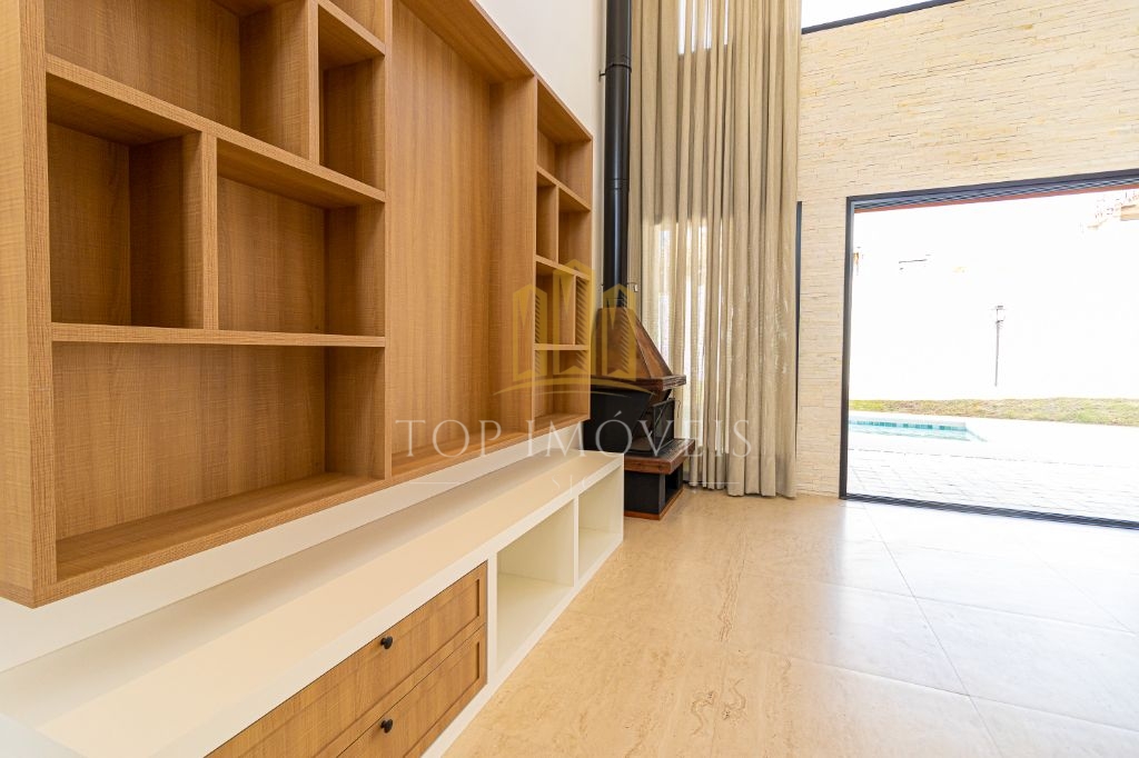 Sobrado em condomínio fechado com 4 Dormitórios, 337m² - Urbanova - São José dos Campos/SP