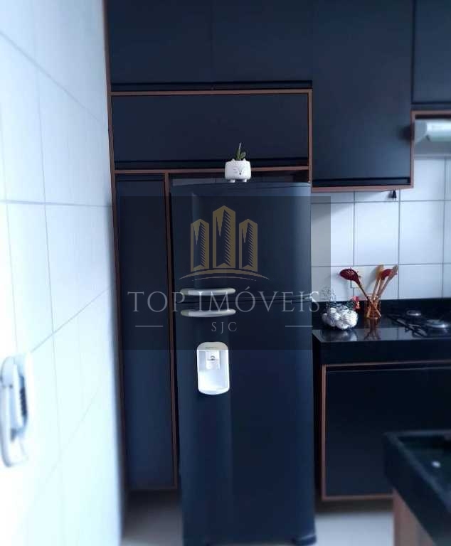 Apartamento com 2 dormitórios à venda, 45 m² por R$ 213.000 - Na zona Leste de São José dos Campos