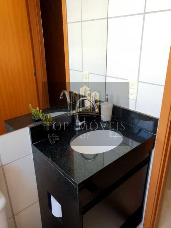 Apartamento com 2 dormitórios à venda, 45 m² por R$ 213.000 - Na zona Leste de São José dos Campos