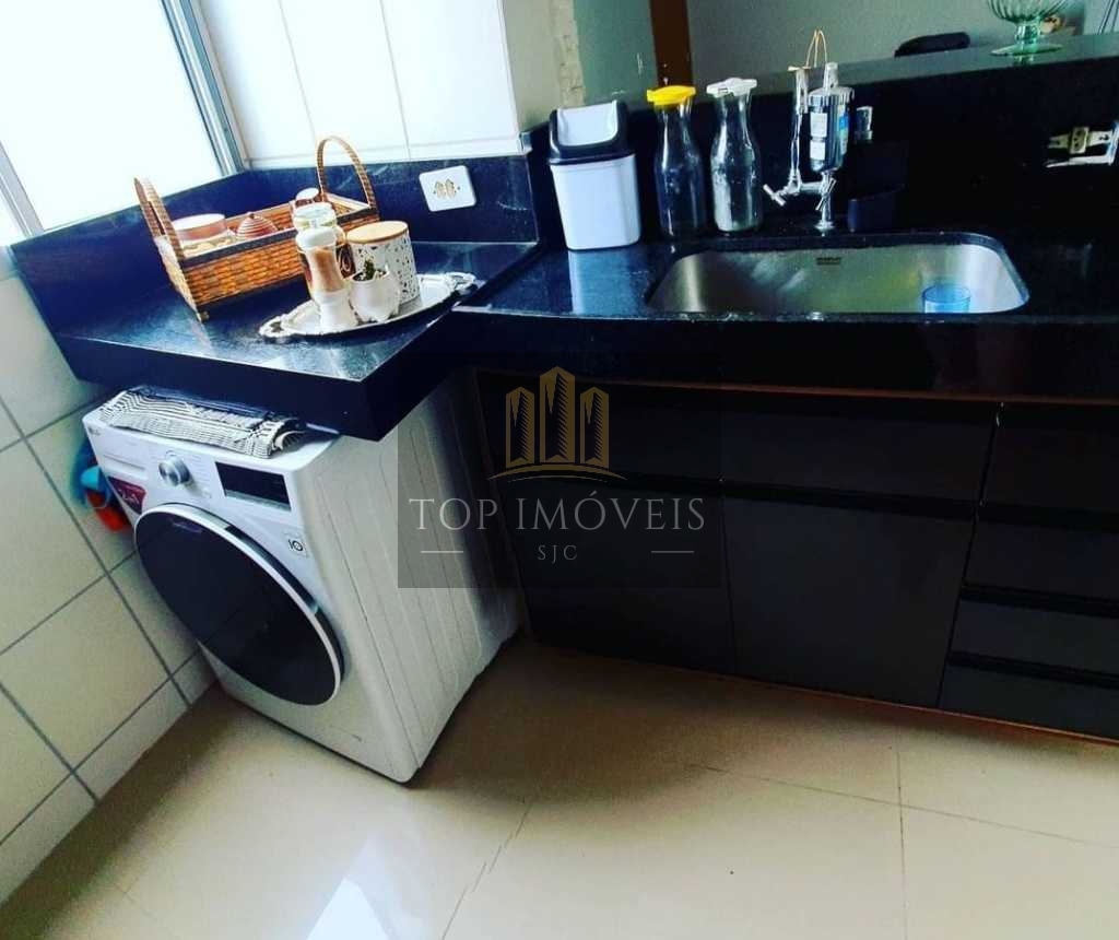 Apartamento com 2 dormitórios à venda, 45 m² por R$ 213.000 - Na zona Leste de São José dos Campos