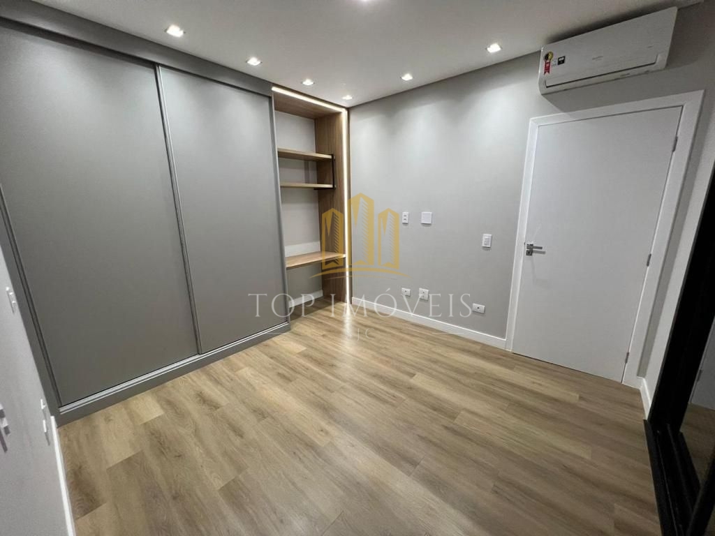 Sobrado Luxuoso de Alltíssimo padrão, mobiliado, Porteira Fechada no Alphaville II