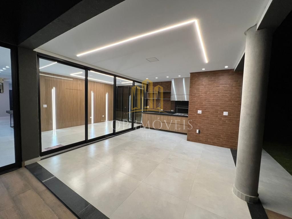 Sobrado Luxuoso de Alltíssimo padrão, mobiliado, Porteira Fechada no Alphaville II