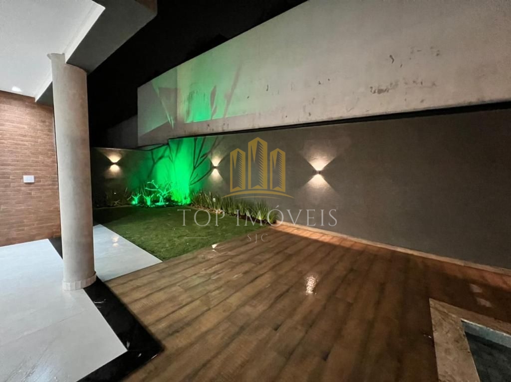 Sobrado Luxuoso de Alltíssimo padrão, mobiliado, Porteira Fechada no Alphaville II