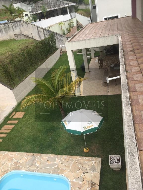 Casa à venda, 400 m² - Terras de Santa Helena - Jacareí/SP