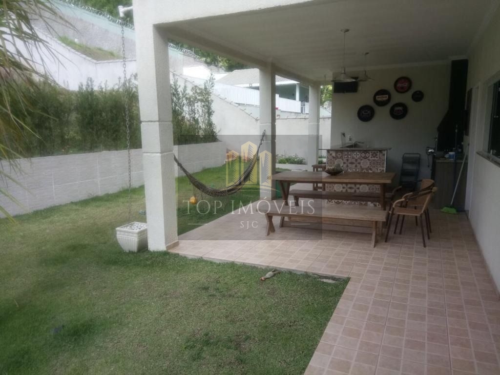 Casa à venda, 400 m² - Terras de Santa Helena - Jacareí/SP