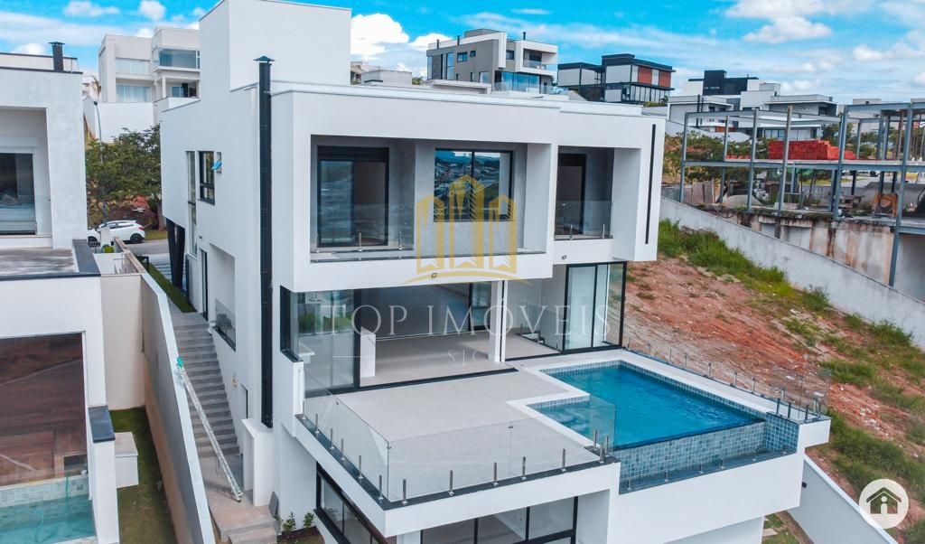 Luxuosa mansão no Condomínio Residencial Alphaville II - São José dos Campos/SP