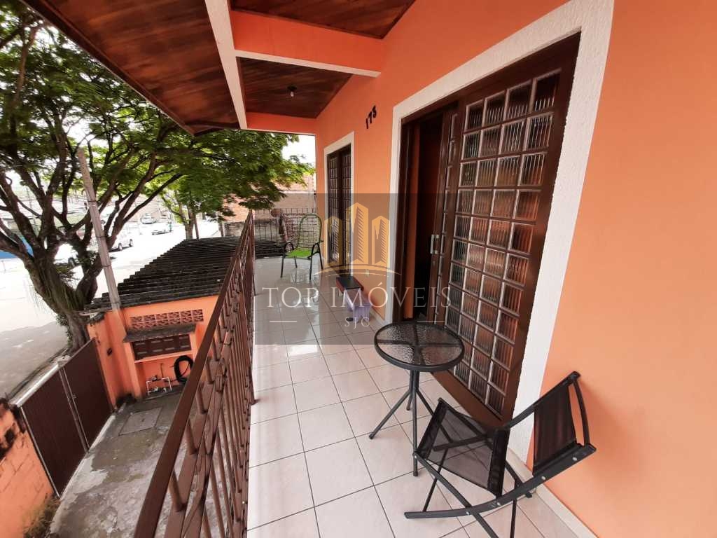 Sobrado com 4 dormitórios à venda, 350 m² no Parque Novo Horizonte - São José dos Campos/SP