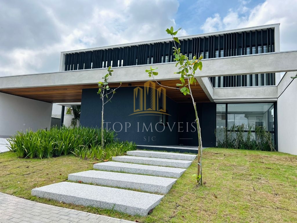 Sobrado de luxo com 4 dormitórios, 3 suítes e 1 dormitório no térreo! Paratehy Norte