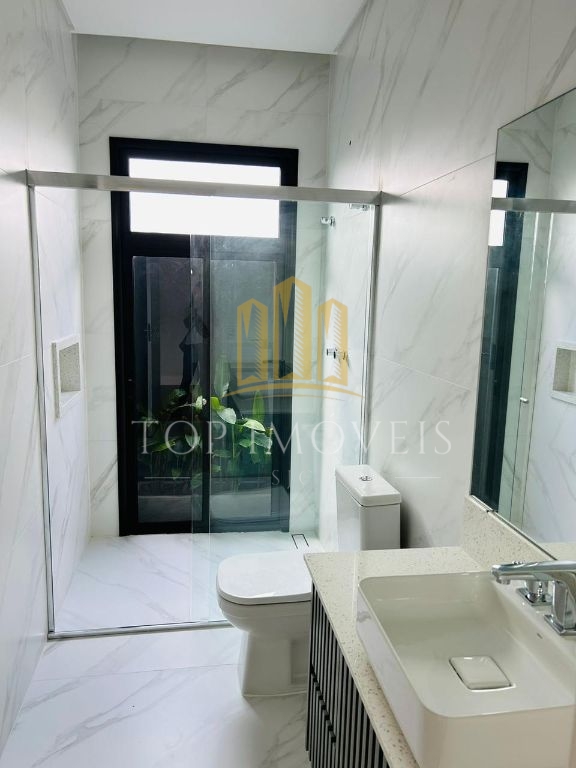 Sobrado de luxo com 4 dormitórios, 3 suítes e 1 dormitório no térreo! Paratehy Norte