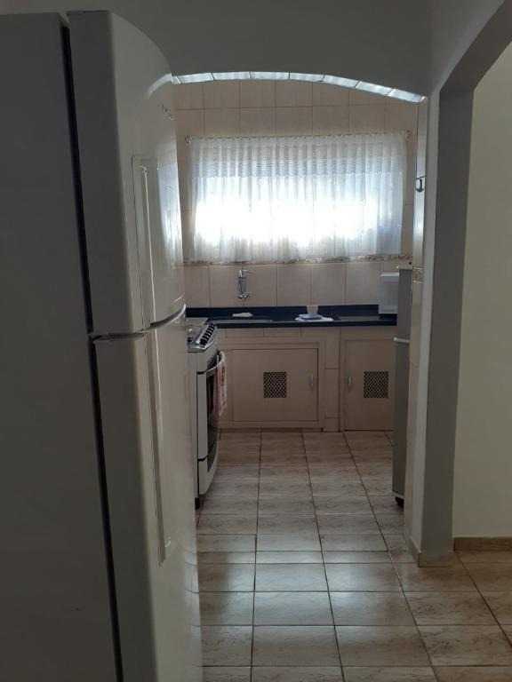 Casa com 2 dormitórios à venda, 197 m² - Parque Santo Antônio - Jacareí/SP