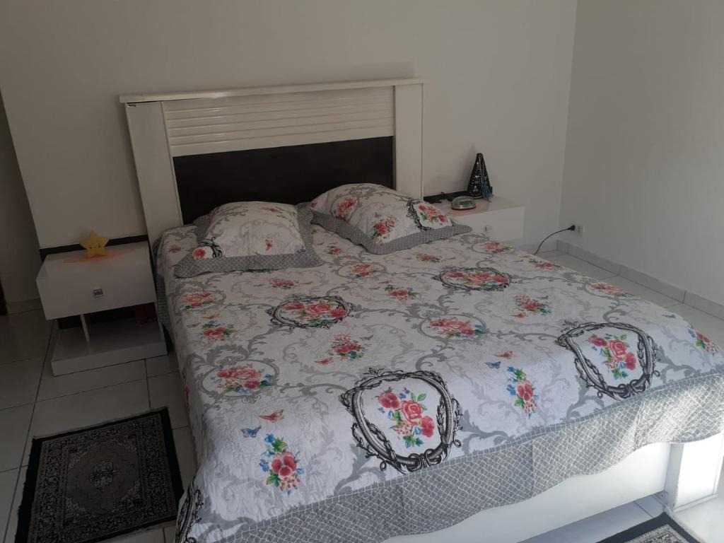 Casa com 2 dormitórios à venda, 197 m² - Parque Santo Antônio - Jacareí/SP