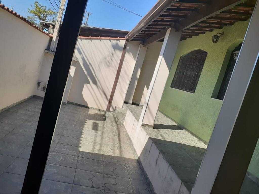 Casa com 2 dormitórios à venda, 197 m² - Parque Santo Antônio - Jacareí/SP
