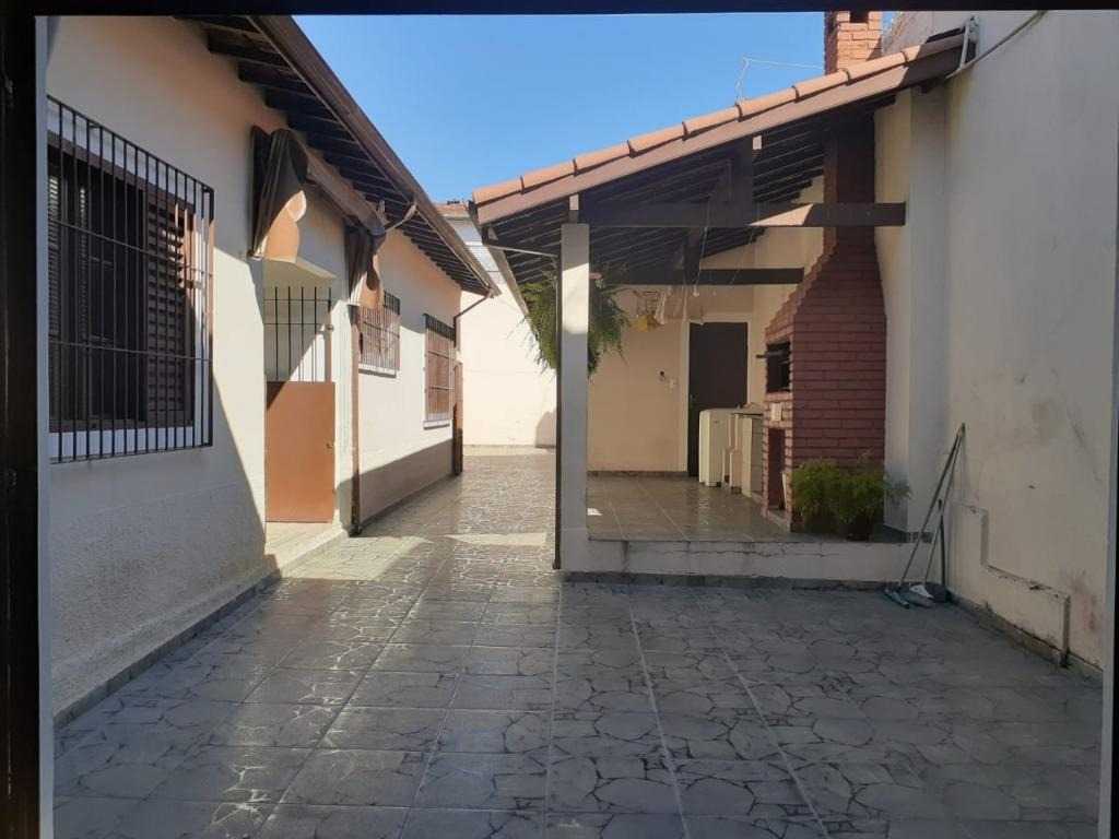 Casa com 2 dormitórios à venda, 197 m² - Parque Santo Antônio - Jacareí/SP