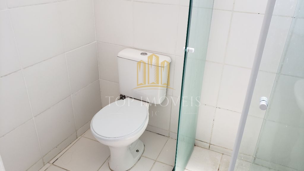 Sobrado com 3 Quartos em Condomínio Fechado - Zona Norte - Locação sem fiador.