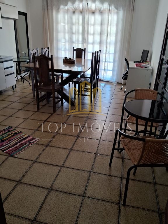 Sitio medindo 125.000 mts equivalente a 12,5 hectares. Lugar bem localizado com paisagem maravilhosa,