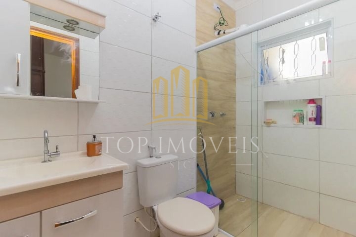 Maravilhosa Casa com 120m² e 3 Dormitórios 1 suite no Parque Industrial