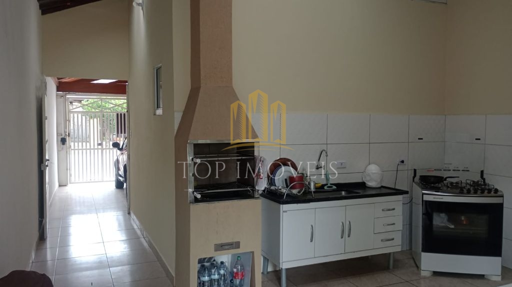 Maravilhosa Casa com 120m² e 3 Dormitórios 1 suite no Parque Industrial